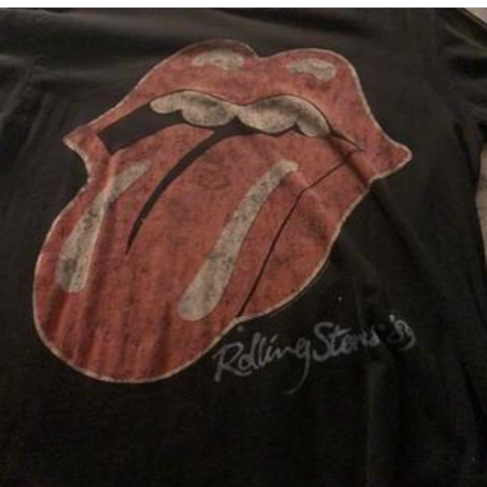 rolling stones tee. women’s m/l